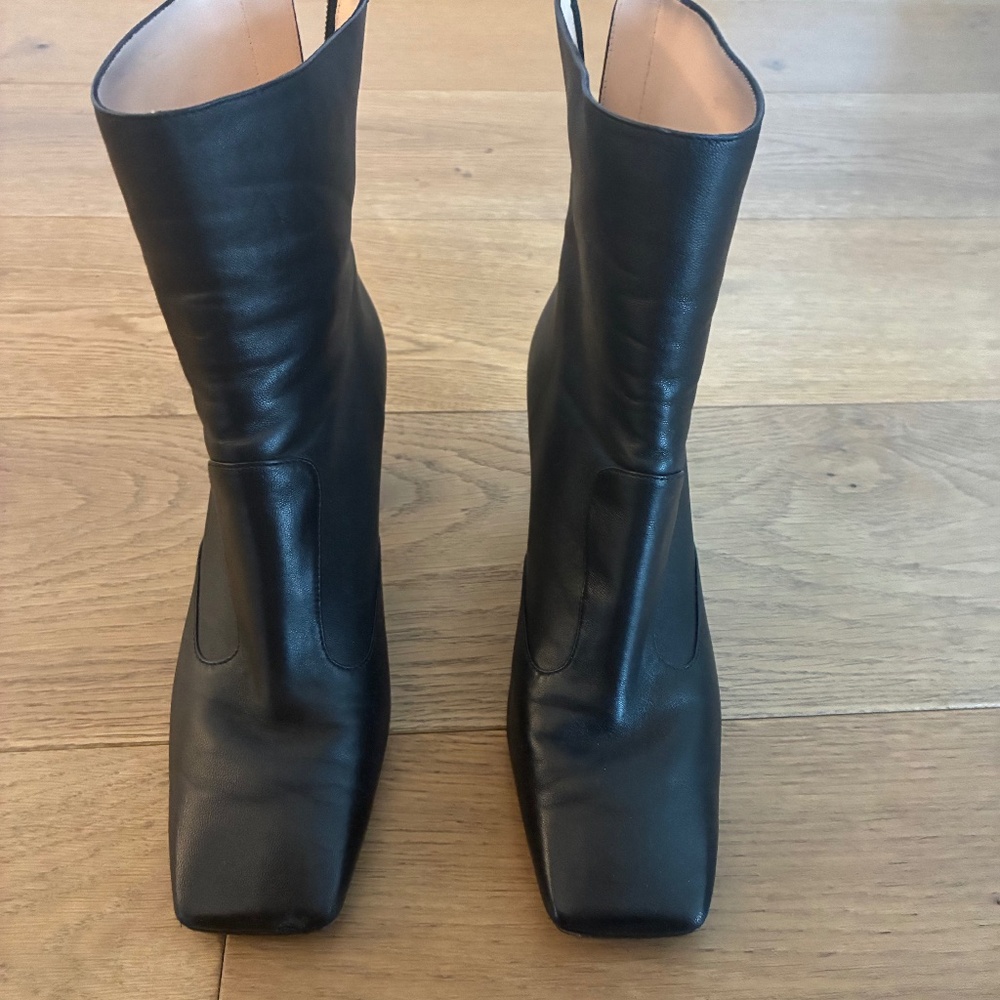 Fendi Ankle Black Nappa Leather Booties size 38